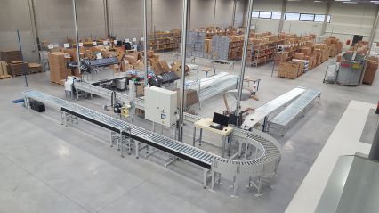 Order Preparation: Package, Automatic Labeling and Weighing, Packaging ...