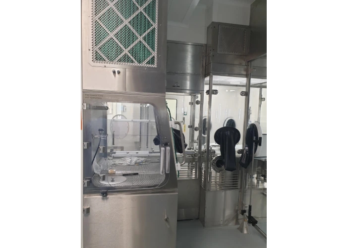 Installation de traitement d'air pour les flux du secteur de la santé