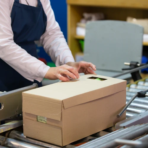 Ligne de tri pour la préparation de commande