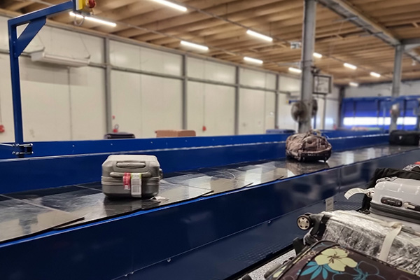 Aeroport - 12 - Départs - Carrousel - Montpellier