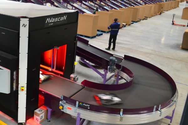 Convoyeur courbe pour colis