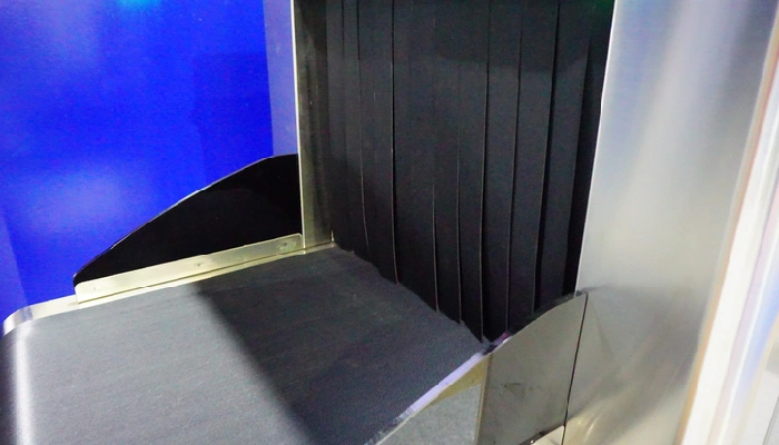 Cabin baggage security screening station